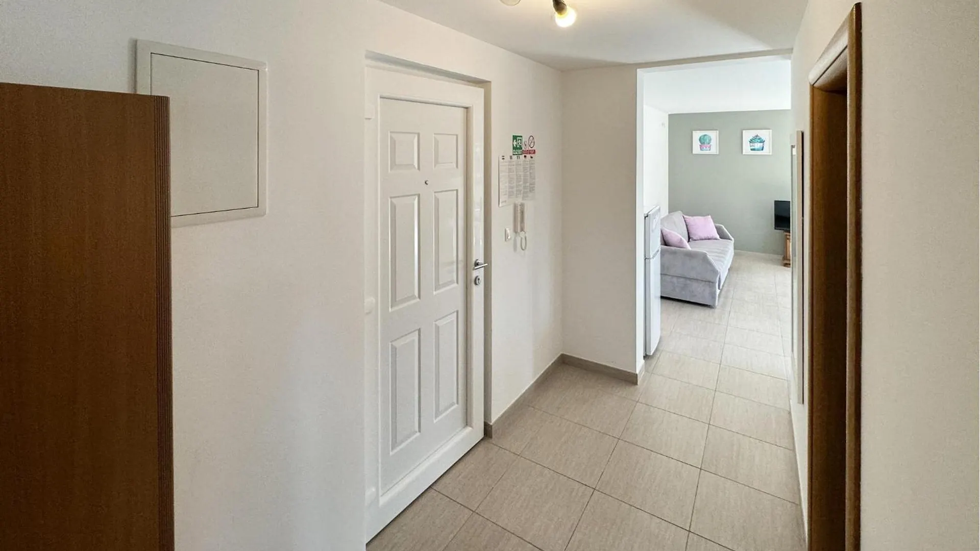 2 Bedroom Lovely Apartment In Omisalj