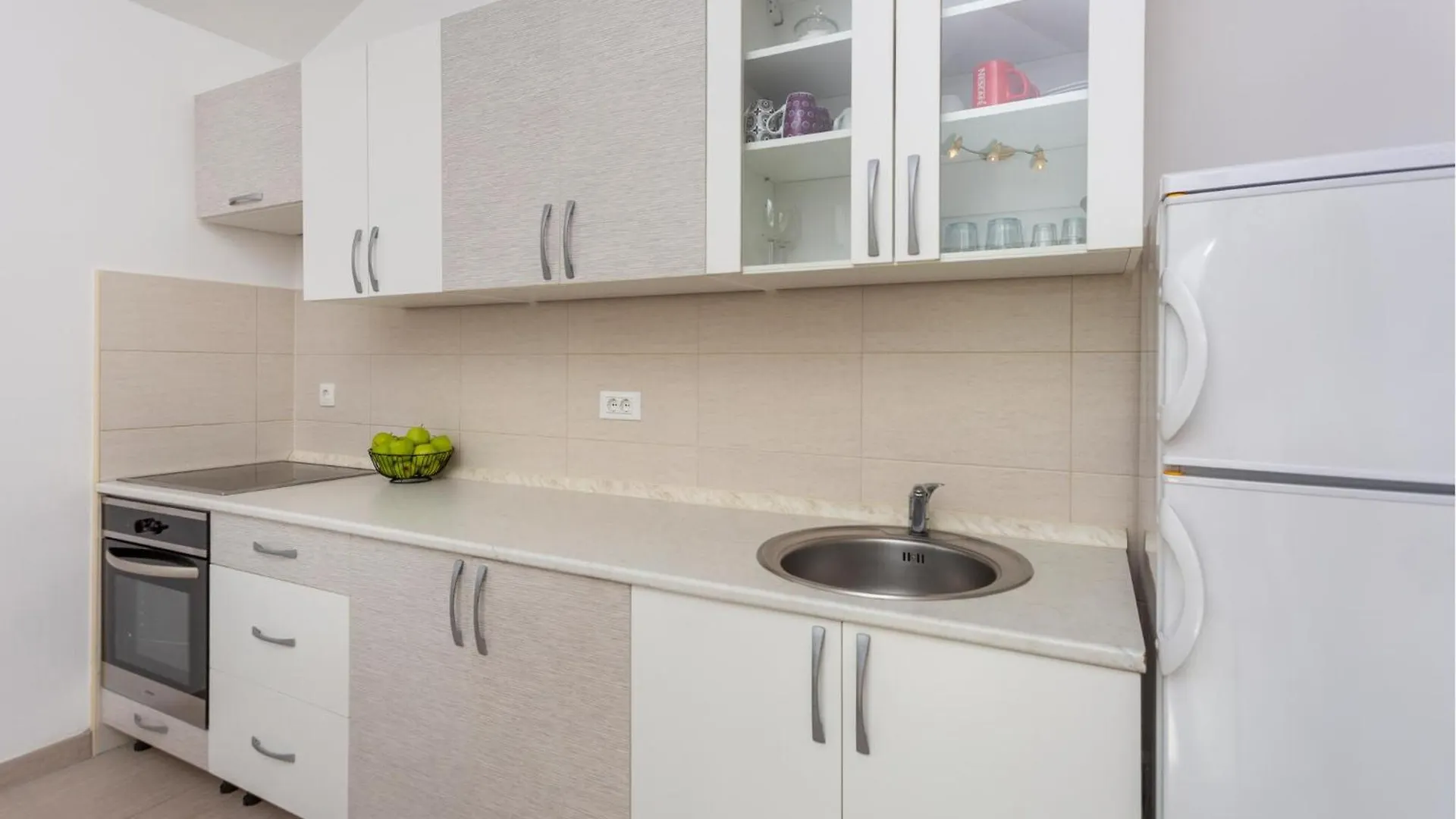 2 Bedroom Lovely Apartment In Omisalj